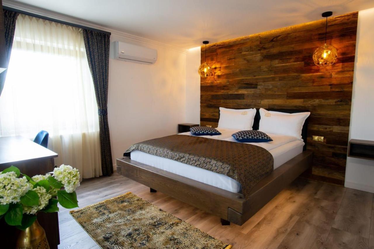 Bed and Breakfast Kotyogo Panzio Lupeni  Zewnętrze zdjęcie